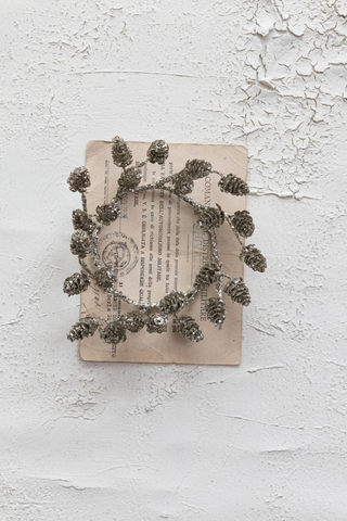 Glitter Pinecone Wreath