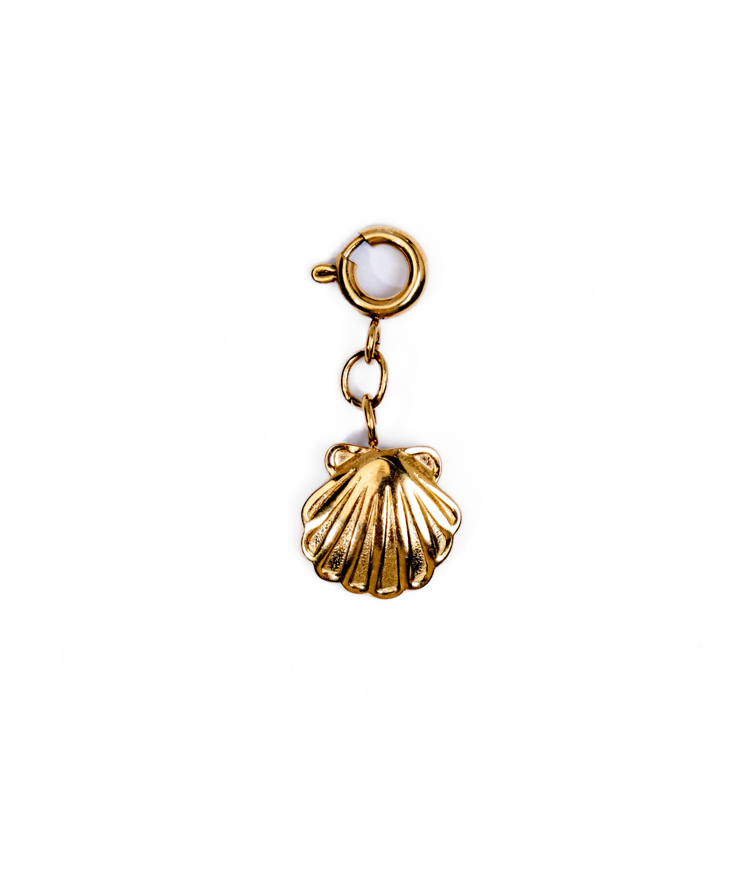 Waterproof Seashell Charm – Gold-Plated, Tarnish-Free & Hypoallergenic