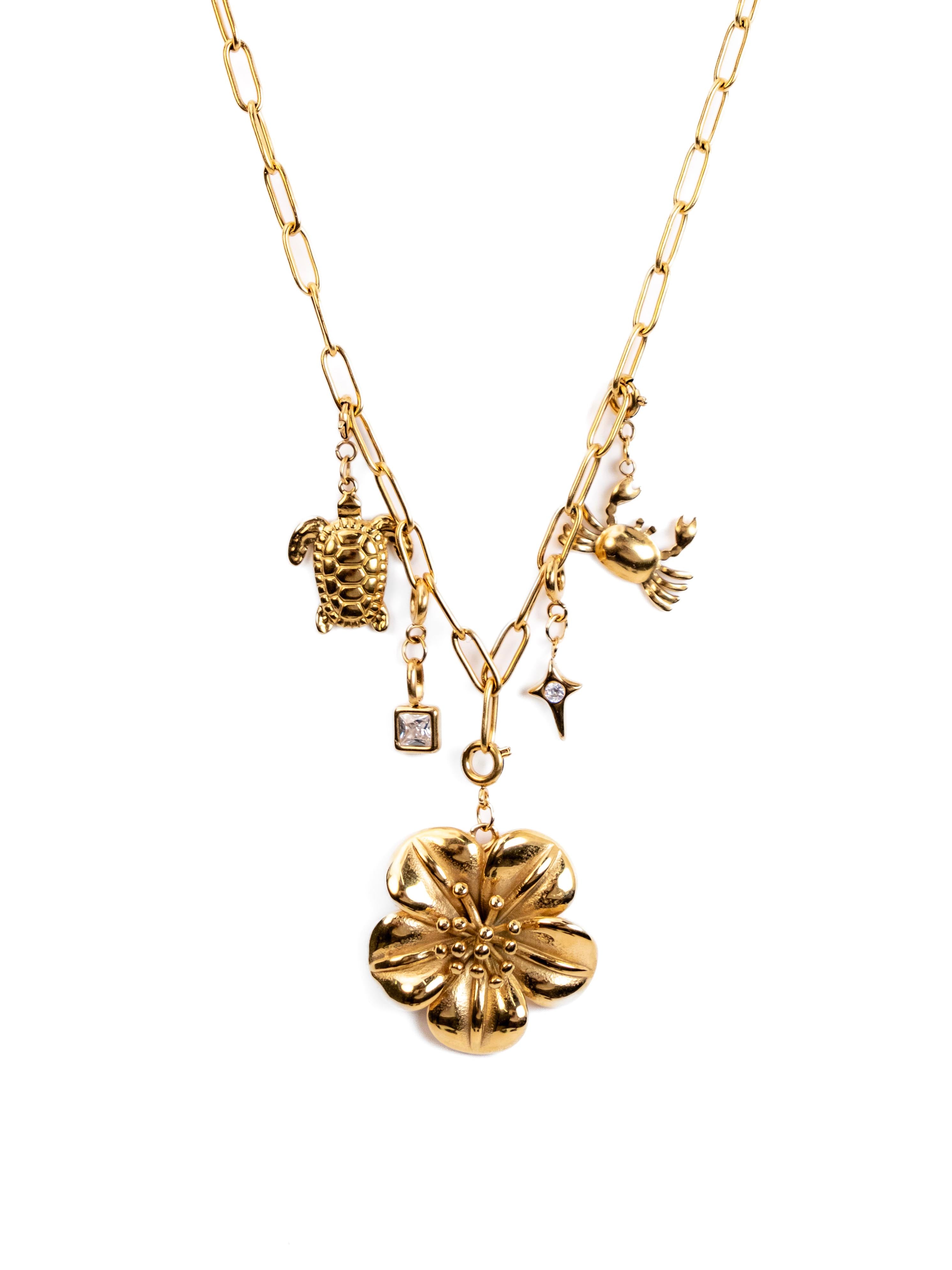 Waterproof CZ Cross Charm – Gold-Plated, Tarnish-Free & Hypoallergenic (detail view 2)