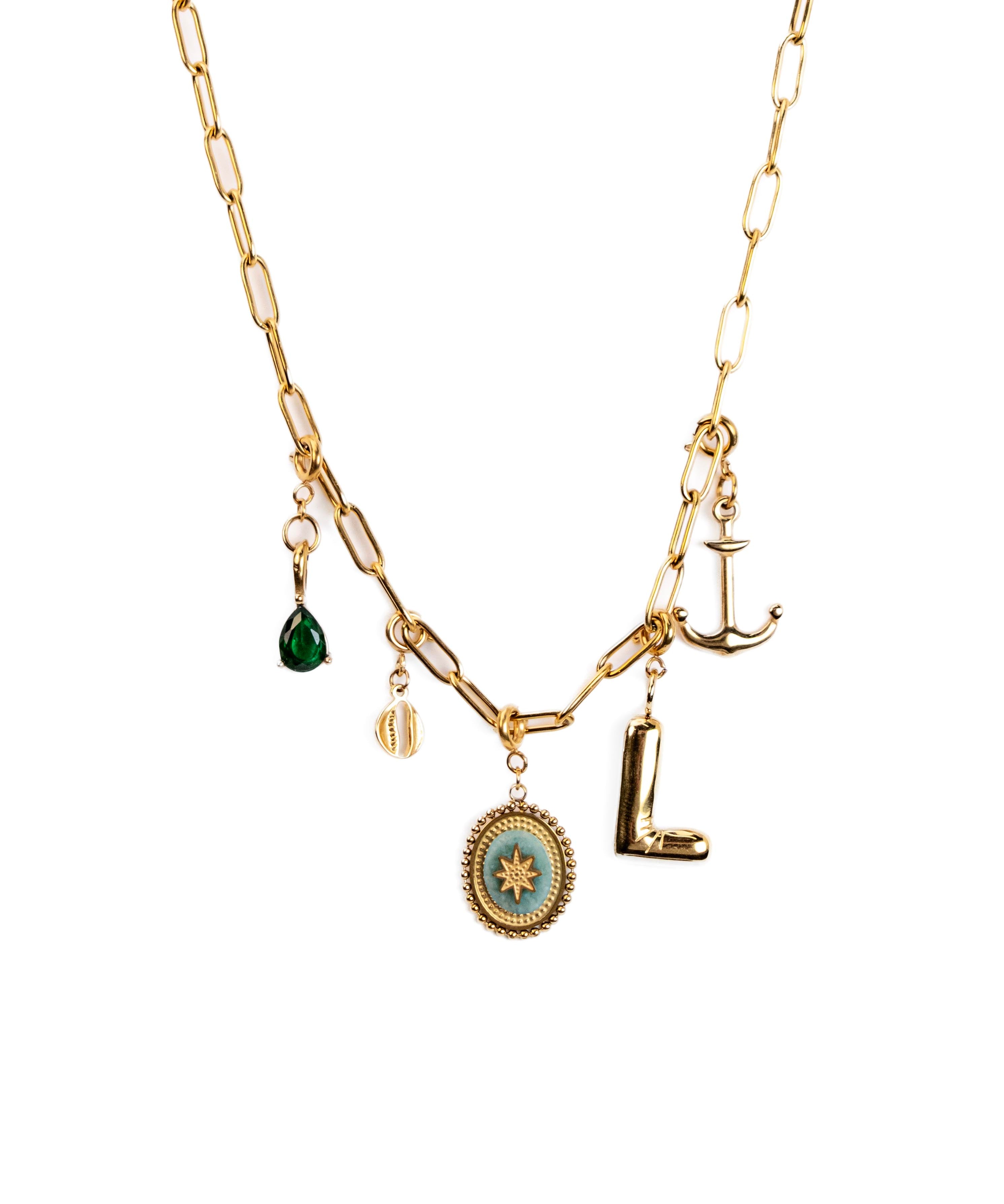Waterproof Cameo Star Charm – Gold-Plated, Tarnish-Free & Hypoallergenic (detail view 2)