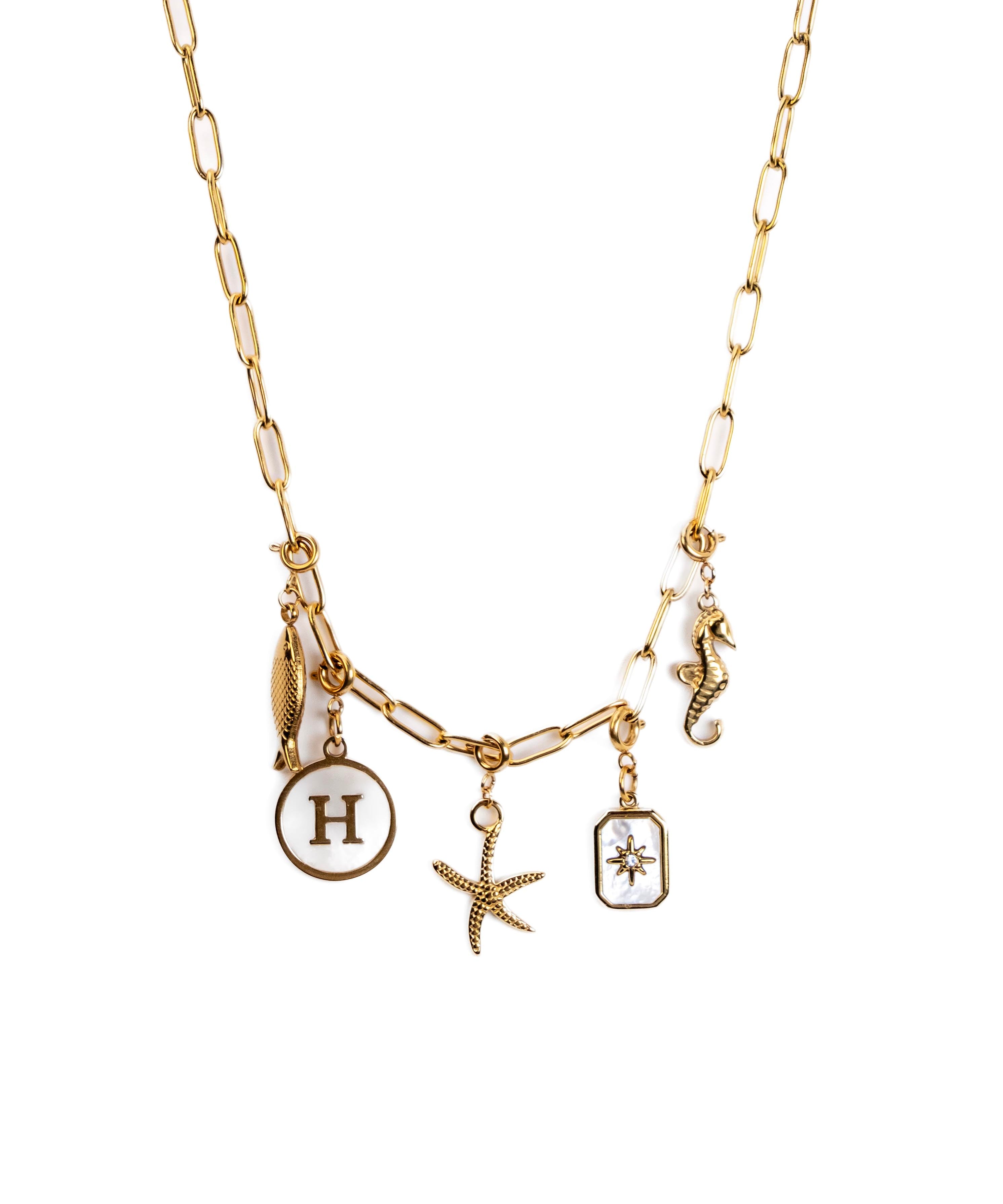 Waterproof Lustrous Star Charm – Gold-Plated, Tarnish-Free & Hypoallergenic (detail view 2)