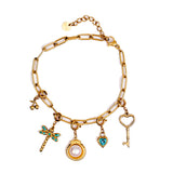 Waterproof Lustrous Shell Charm – Gold-Plated, Tarnish-Free & Hypoallergenic (detail view 2)