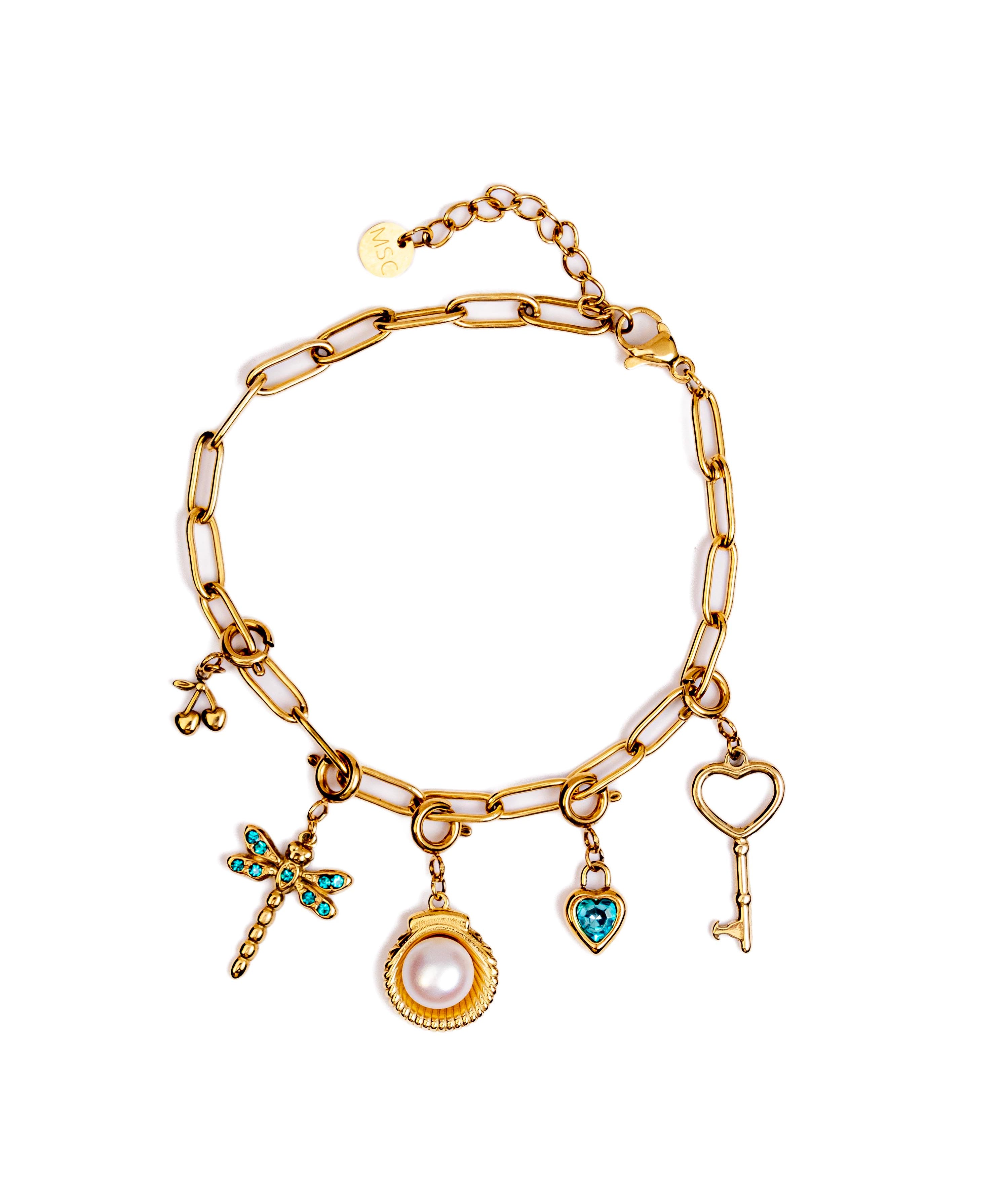 Waterproof Lustrous Shell Charm – Gold-Plated, Tarnish-Free & Hypoallergenic (detail view 2)