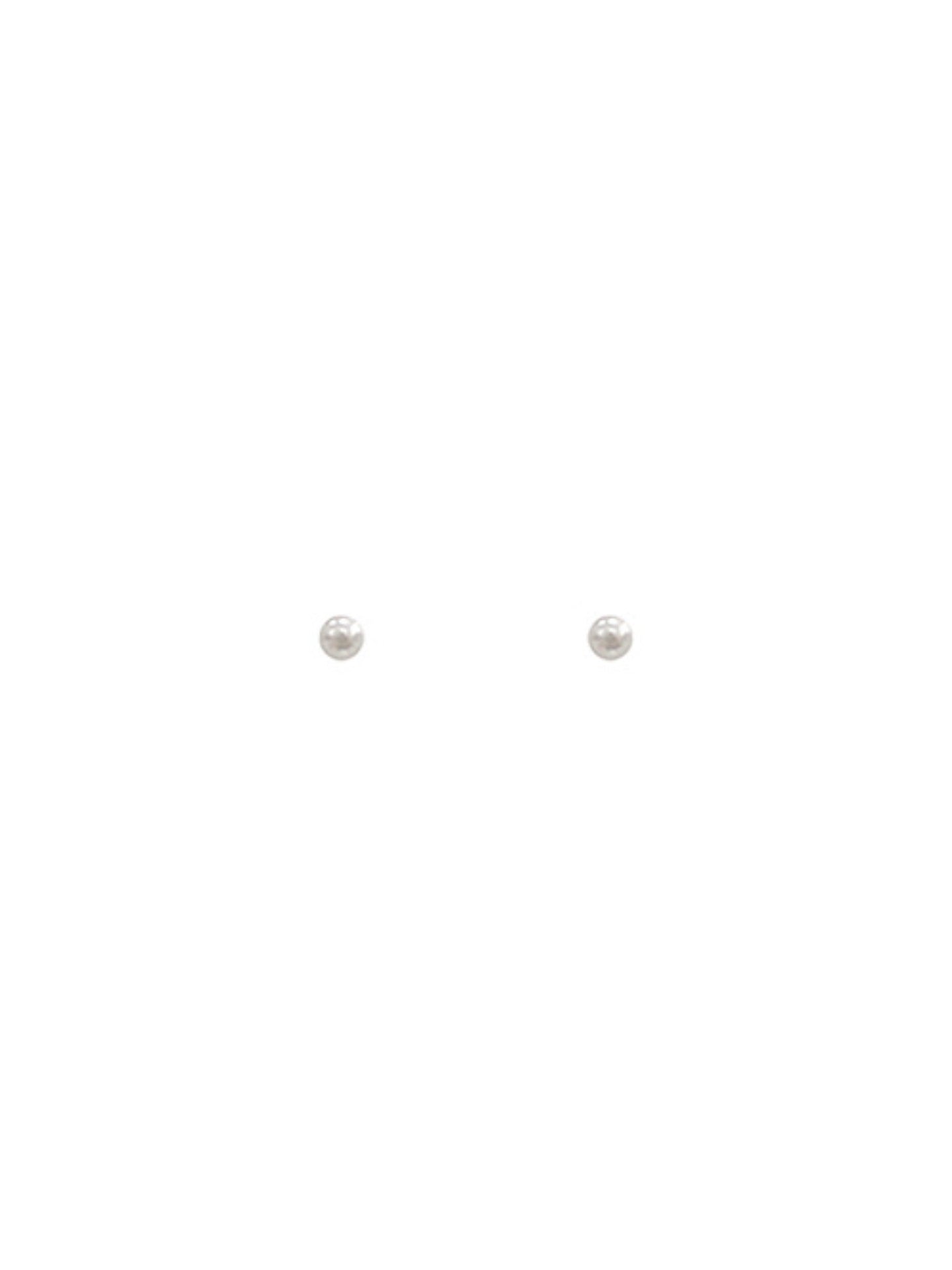 Pearl Studs