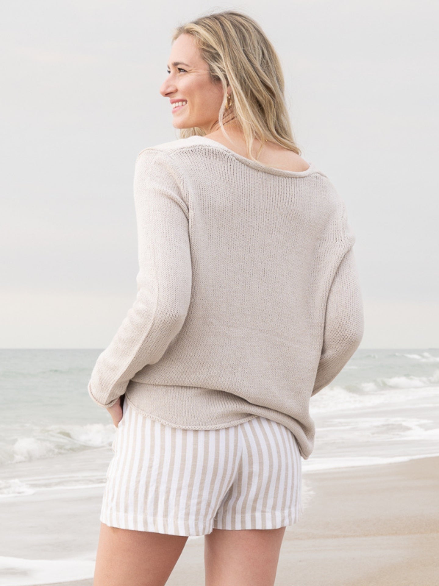 Beach V-Neck Sweater Beige