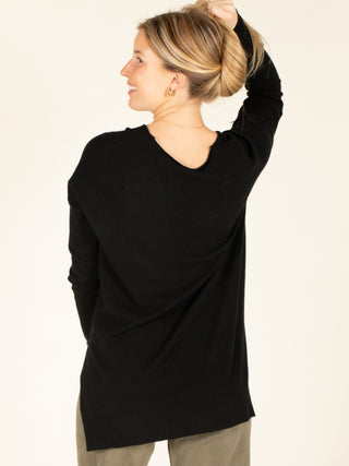 Hi-Low V-Neck Sweater-Black