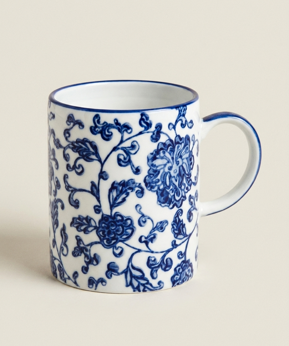 Blue Floral Ceramic Mug – Vintage Blue Floral Coffee Mug Gift (detail view 2)