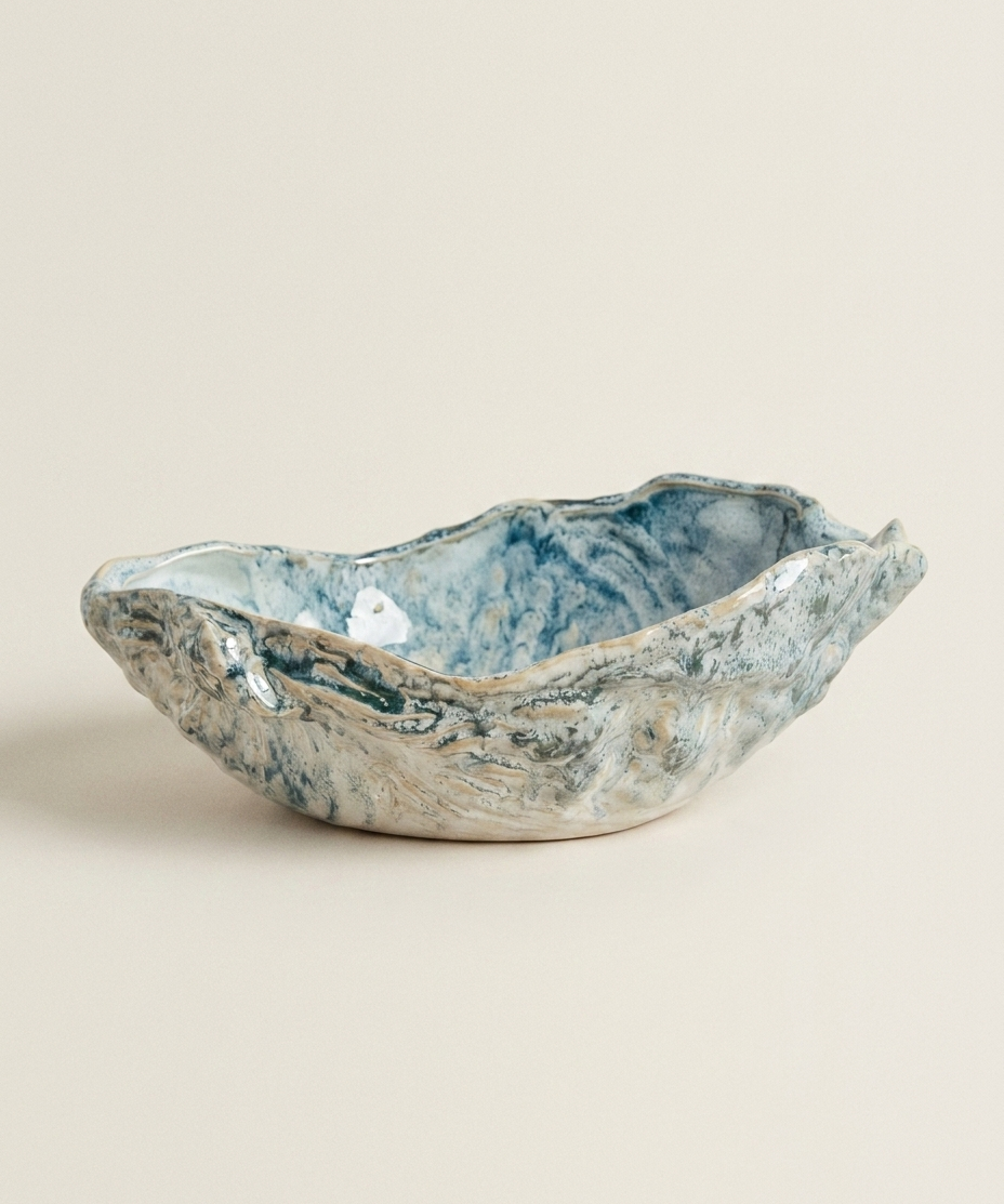 Blue Wash Open Oyster Shell Dish – Coastal Oyster Shell Trinket Dish (detail view 2)