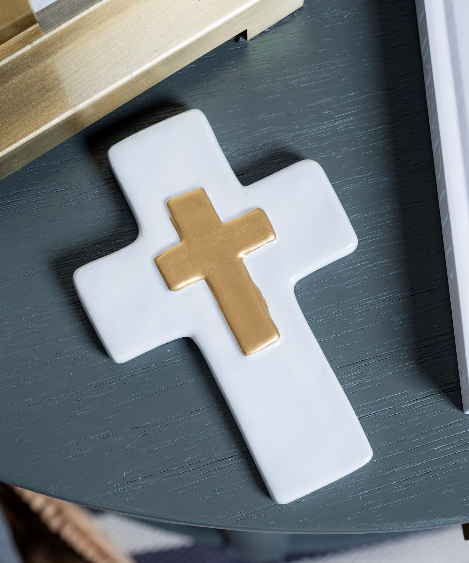 Hand-Painted Ceramic Wall Cross with Gold Gilded Detail - 6x4 (detail view 2)