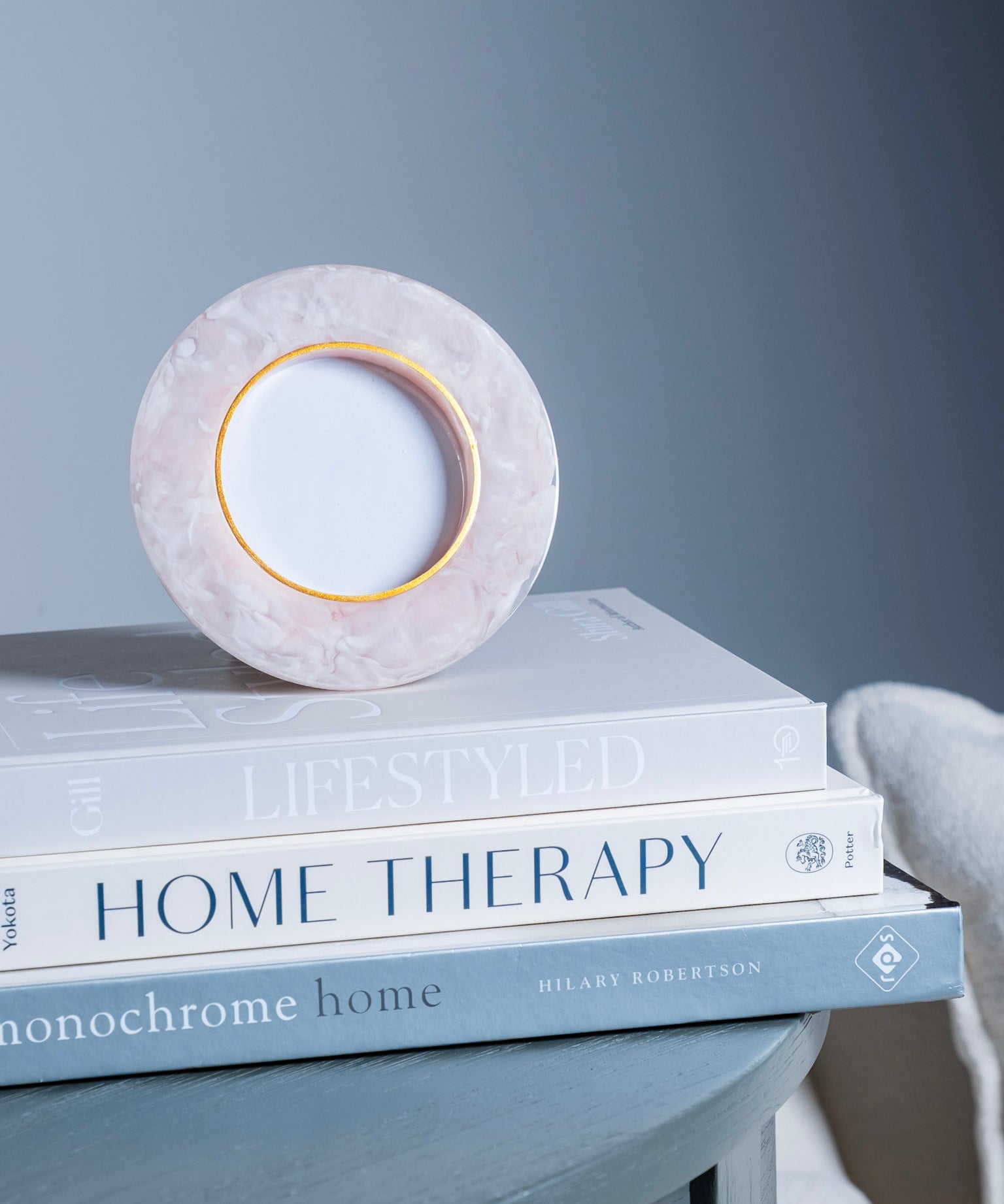 Pink Resin Round Frame