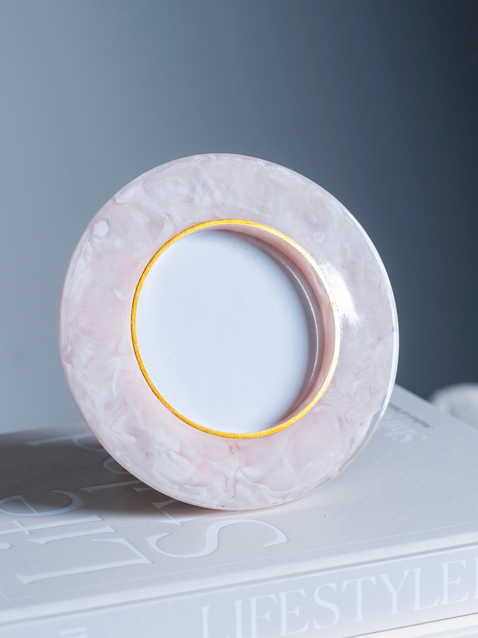 Pink Resin Round Frame (detail view 2)
