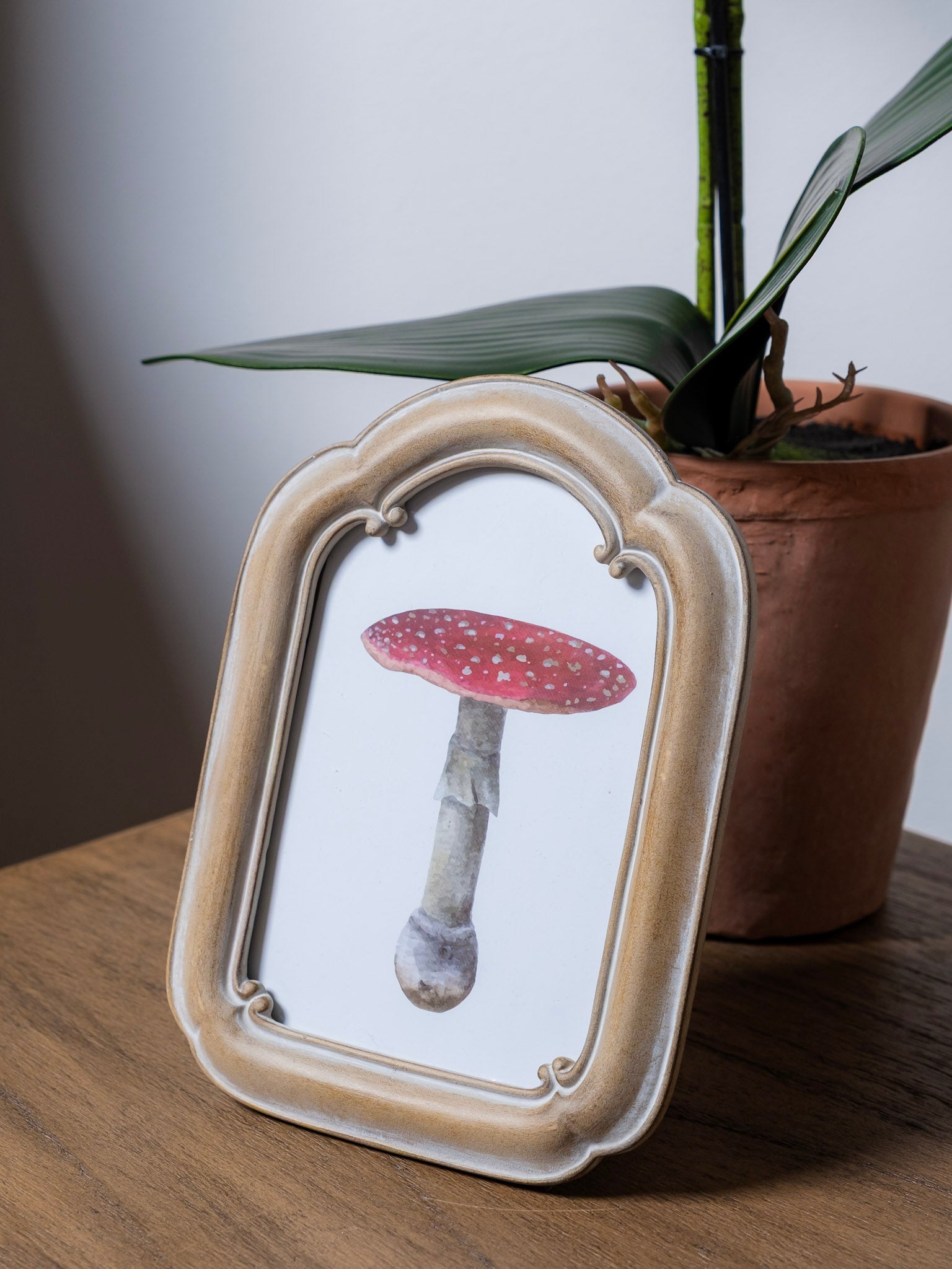 Vintage Arch Photo Frame