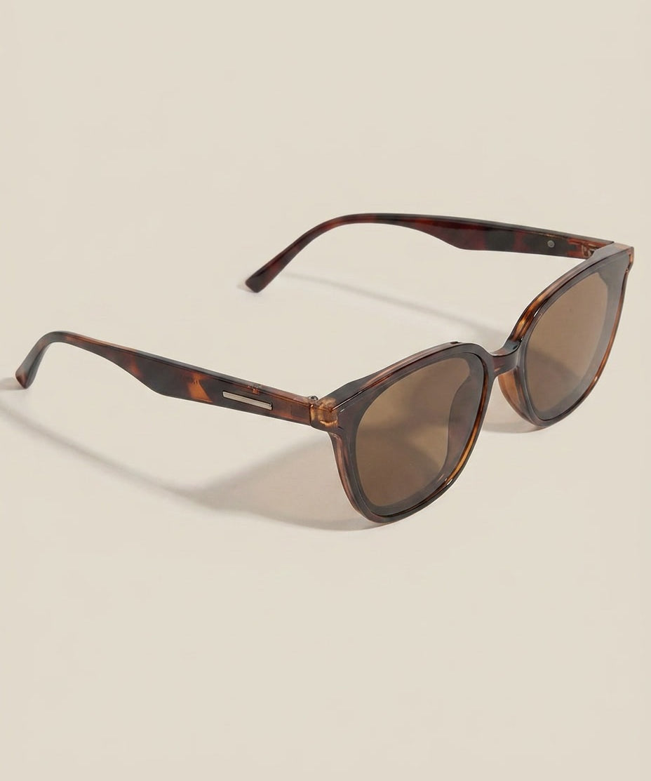 The Essential Square Sunglasses (detail view 5)
