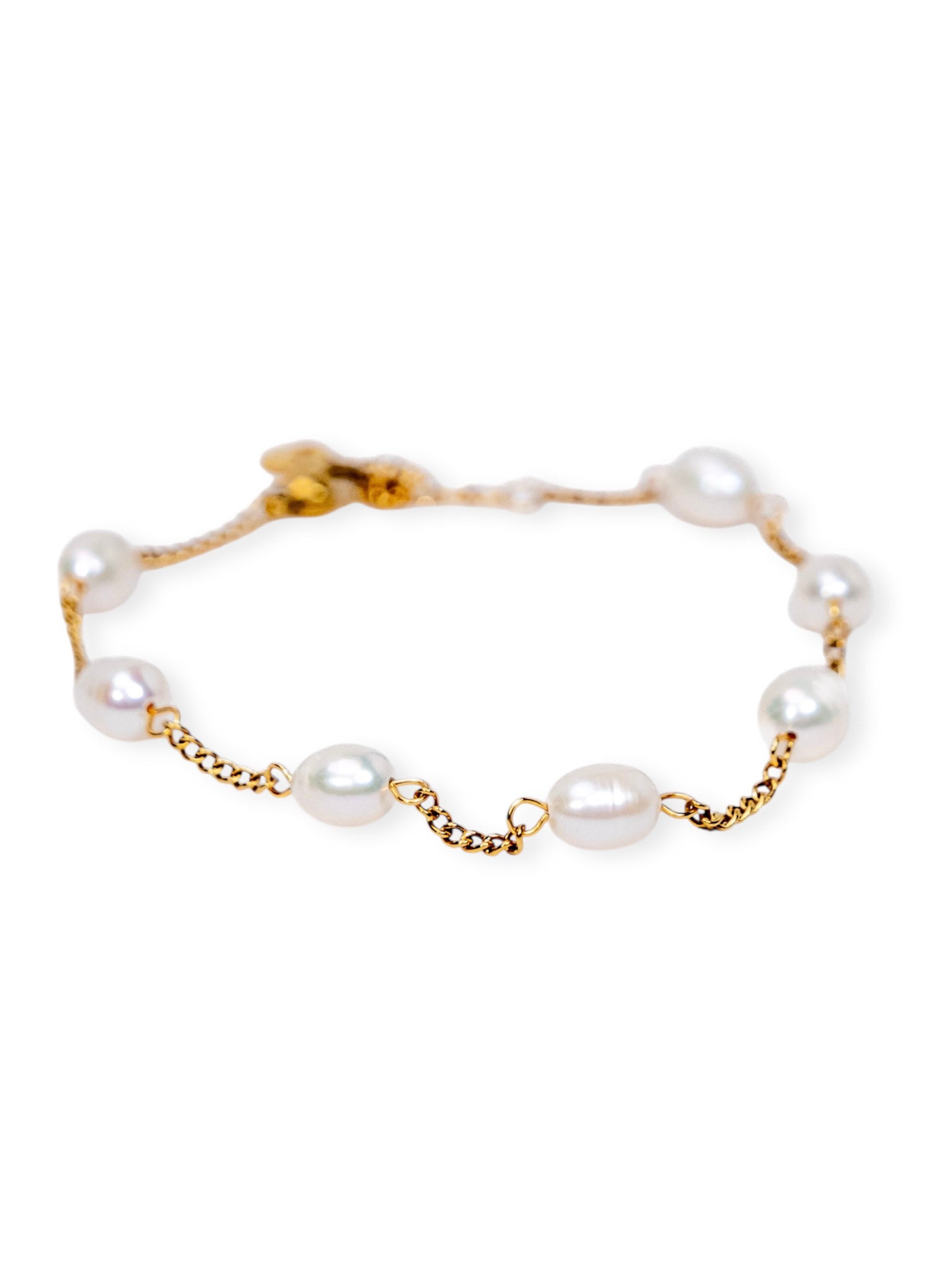 My Sister's Cottage | Waterproof | Freshwater Cultured Pearl Dainty Bracelet (detail view 3)