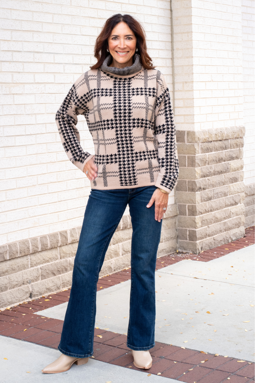 Houndstooth Turtle Neck Sweater