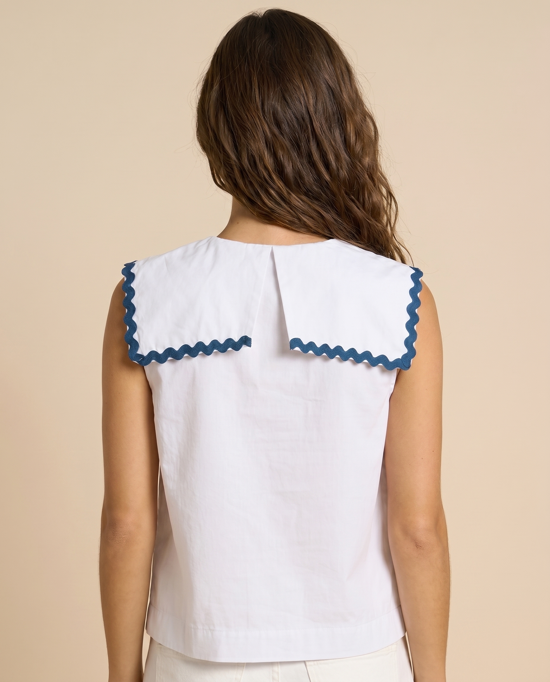 Luciana Trim Button Front Top – Elegant Button-Down Blouse for Women (detail view 3)