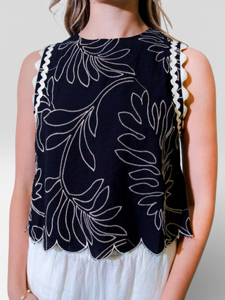 Embroidered Scallop Hem Sleeveless Top