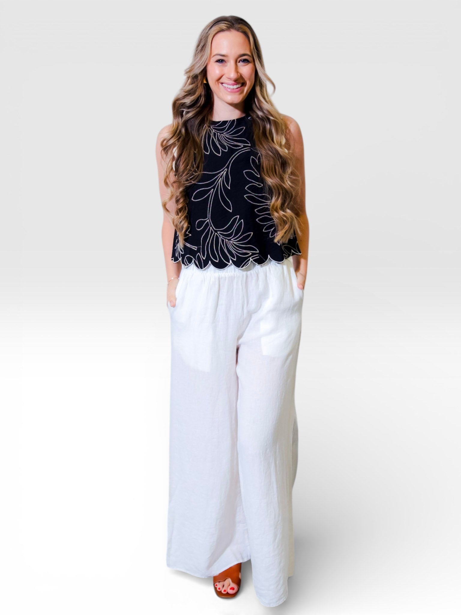 Embroidered Scallop Hem Sleeveless Top