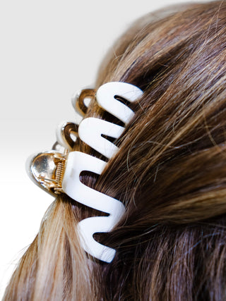 Wavy Line Acetate Claw Clip