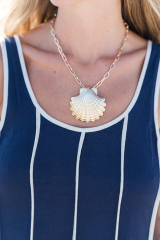 Chunky Textured Shell Necklace