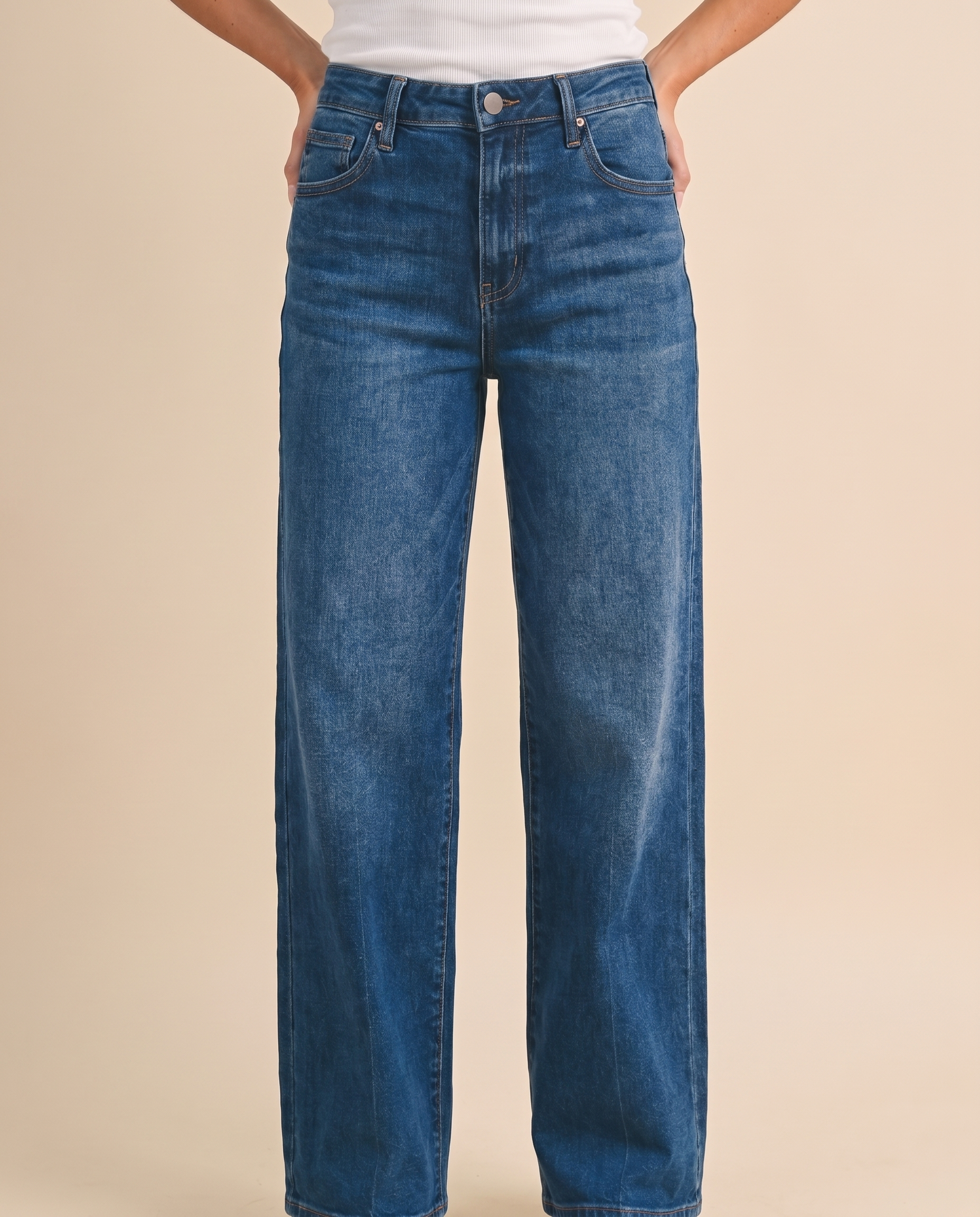 Risen Mid Rise Baggy Wide Leg Jeans (detail view 3)