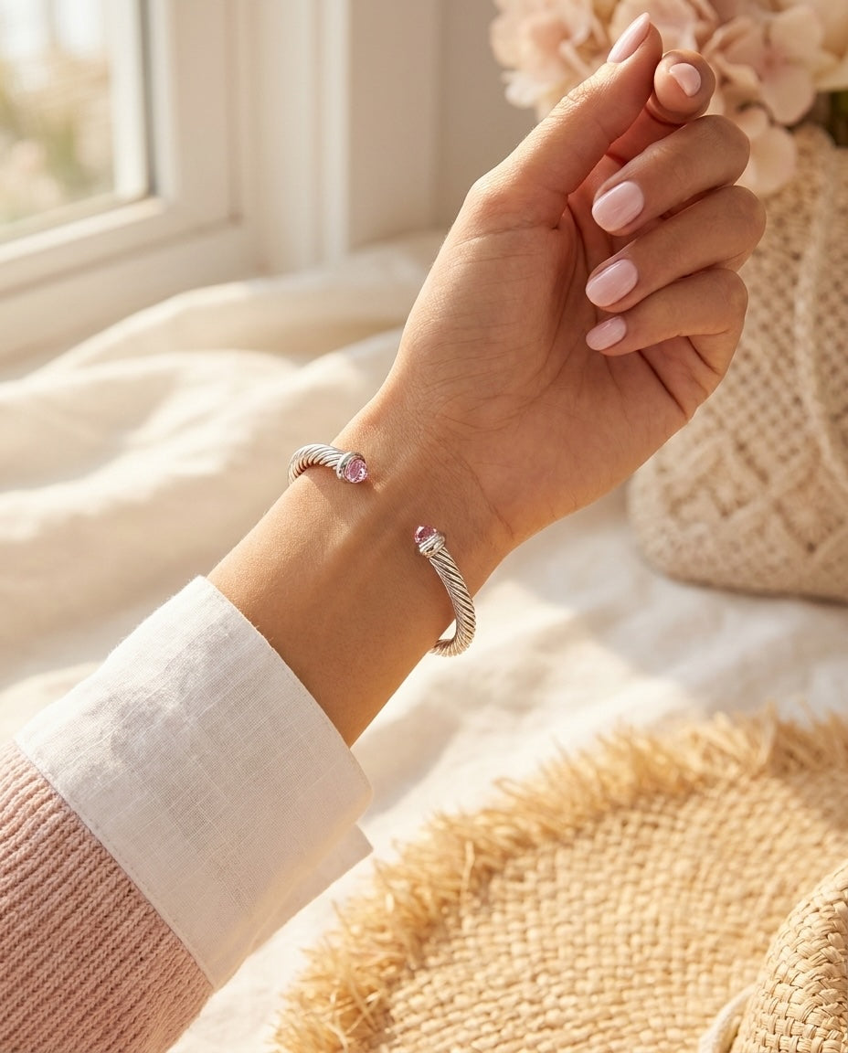 Riviera Cable Cuff Bracelet – Gold Twisted Cable Chain Bangle (detail view 4)