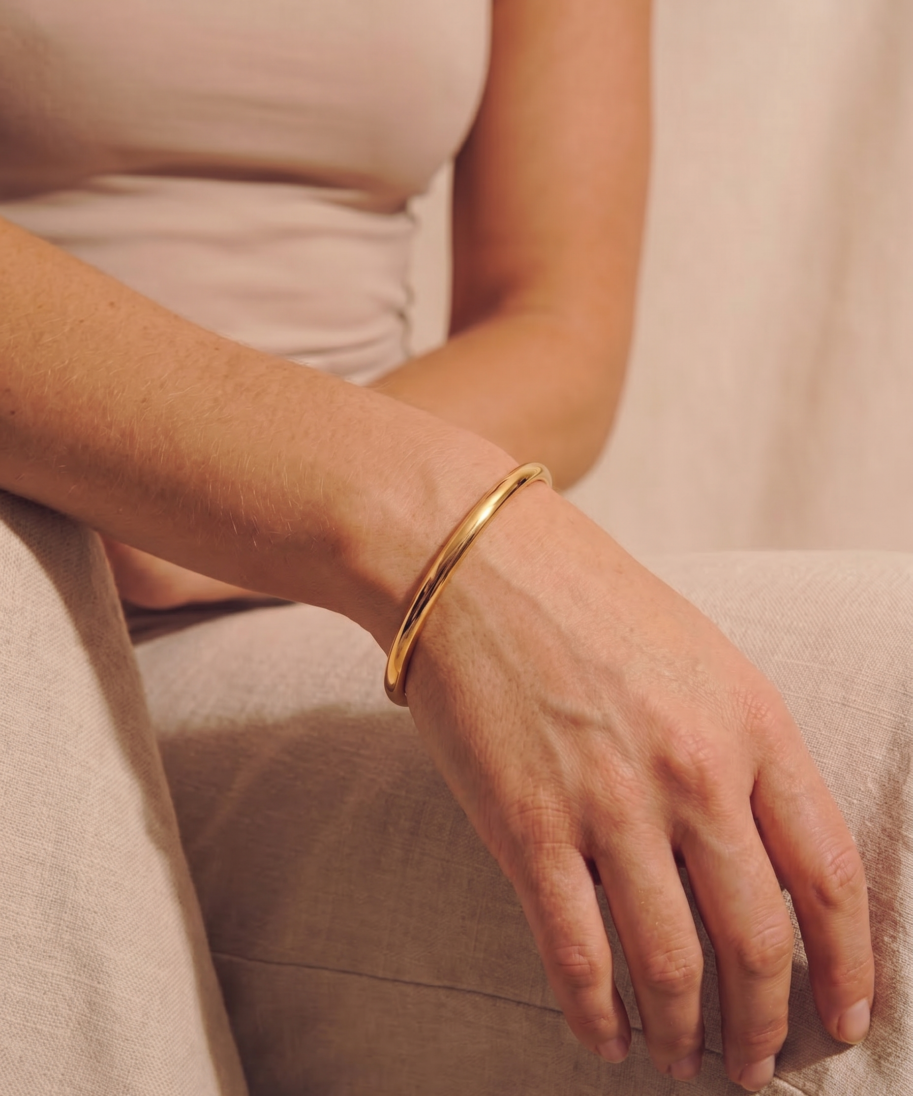 My Sister's Cottage | Waterproof | Rounded Bangle (detail view 2)