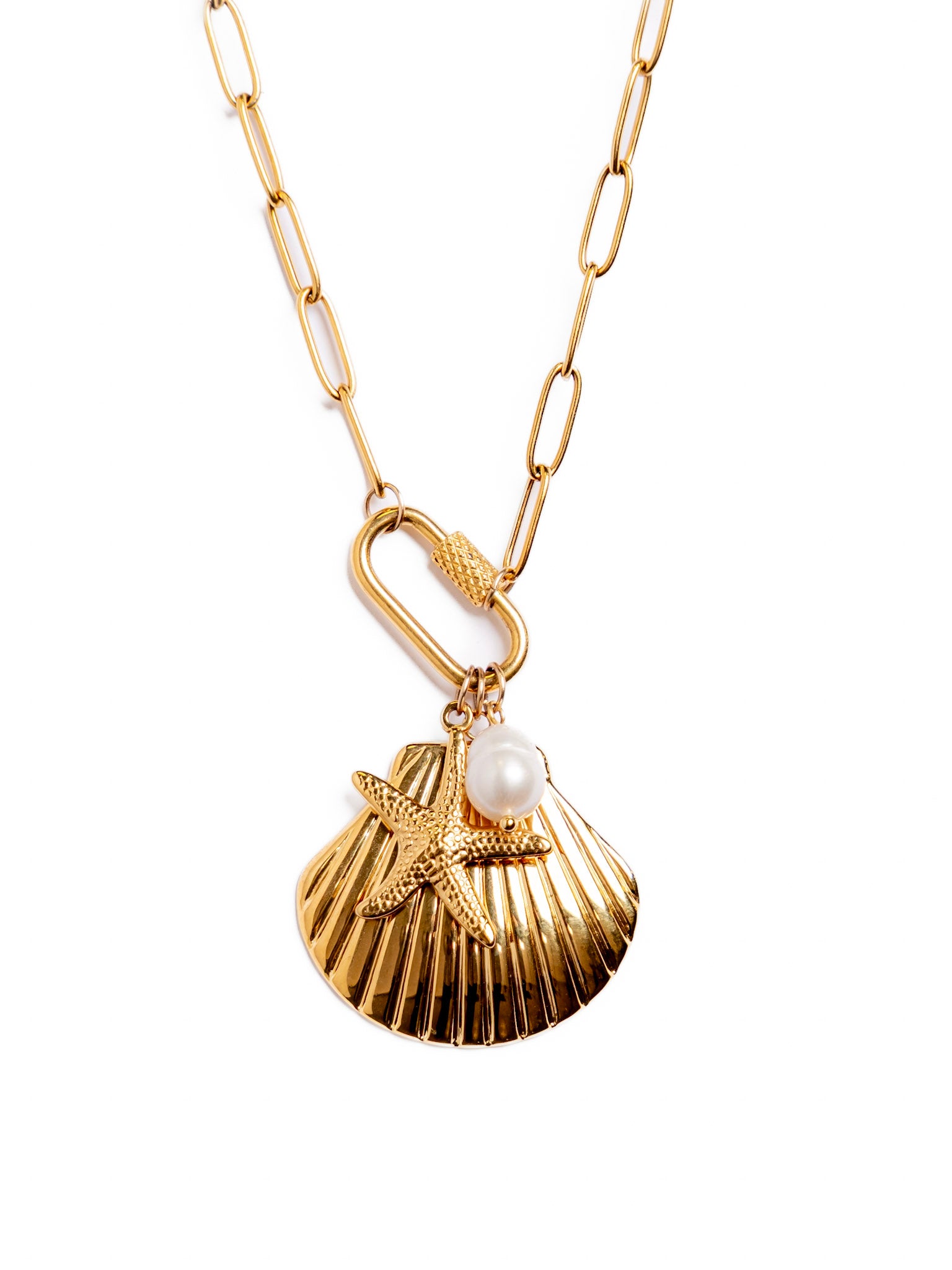 Waterproof Shell Charm Carabiner Necklace – Gold-Plated, Tarnish-Free & Hypoallergenic (detail view 4)