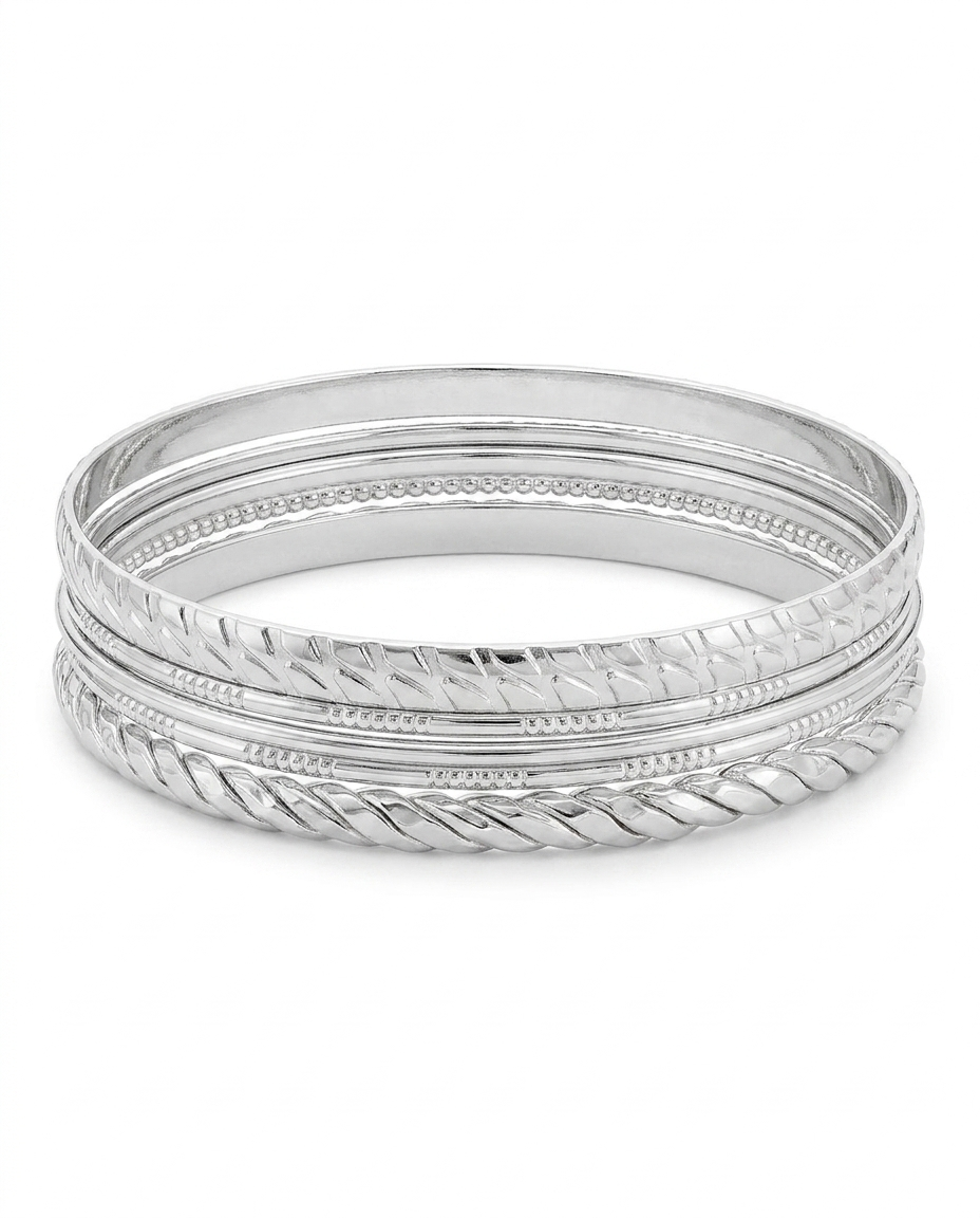 Luxe Layered Chain Bangles – Stackable Gold Chain Bracelet Set (detail view 2)