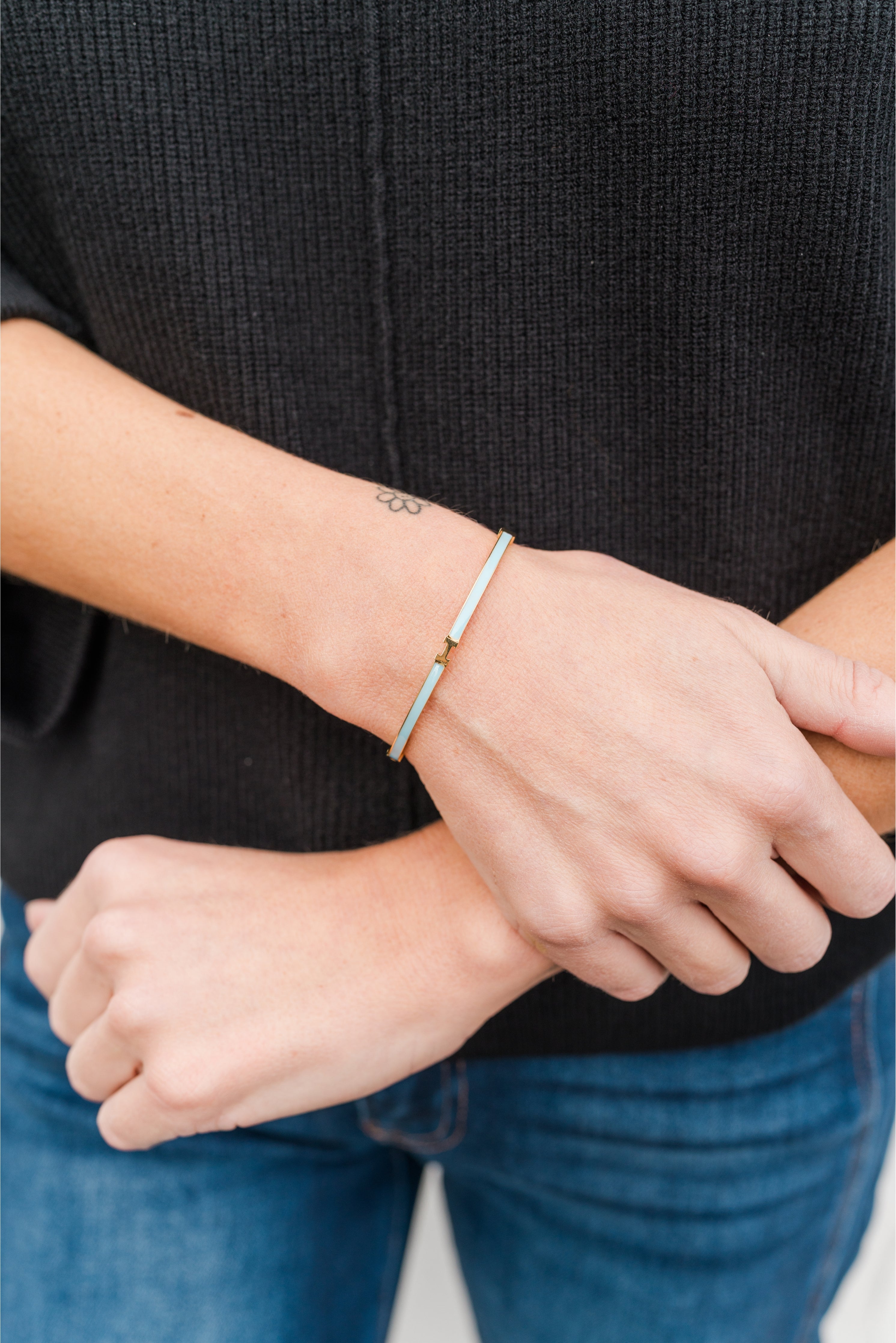 Thin Gold and Light Blue Bangle Bracelet – Stackable Light Blue & Gold Bangle (detail view 2)
