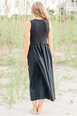 Solid Contrast Maxi Dress