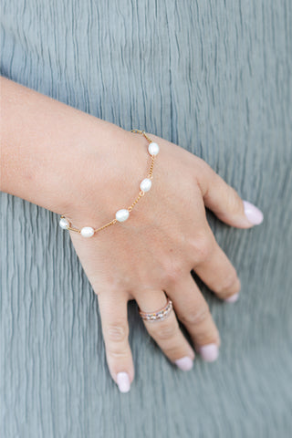 My Sister's Cottage | Waterproof | Dainty Pearl Bracelet