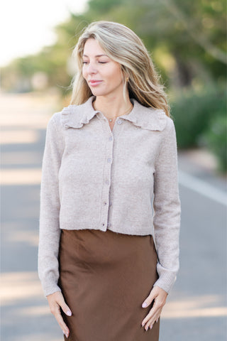 Ruffle Collar Cardigan