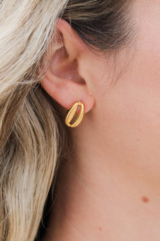 My Sister's Cottage | Waterproof | Puka Shell Earrings