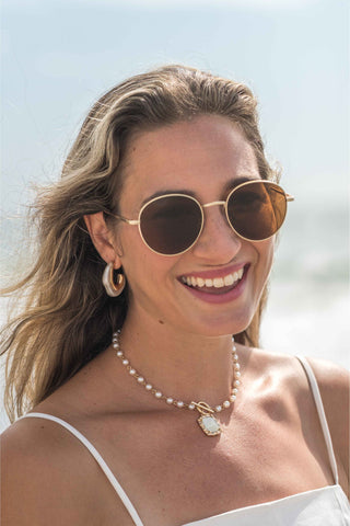 Square Shaped Shell Pendant Necklace