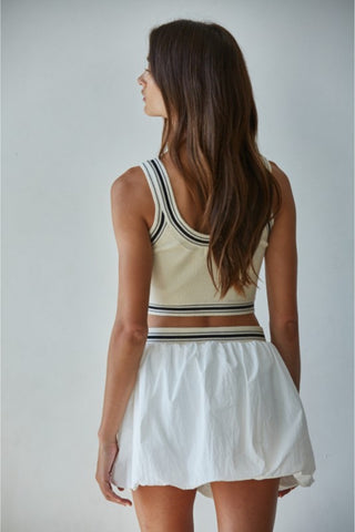 Ribbed Contrast Trim Crop Tank