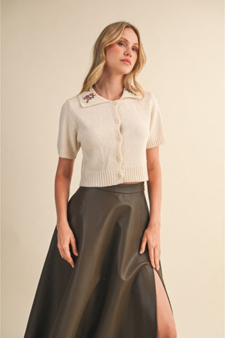 Embroidered Collar Knit Top