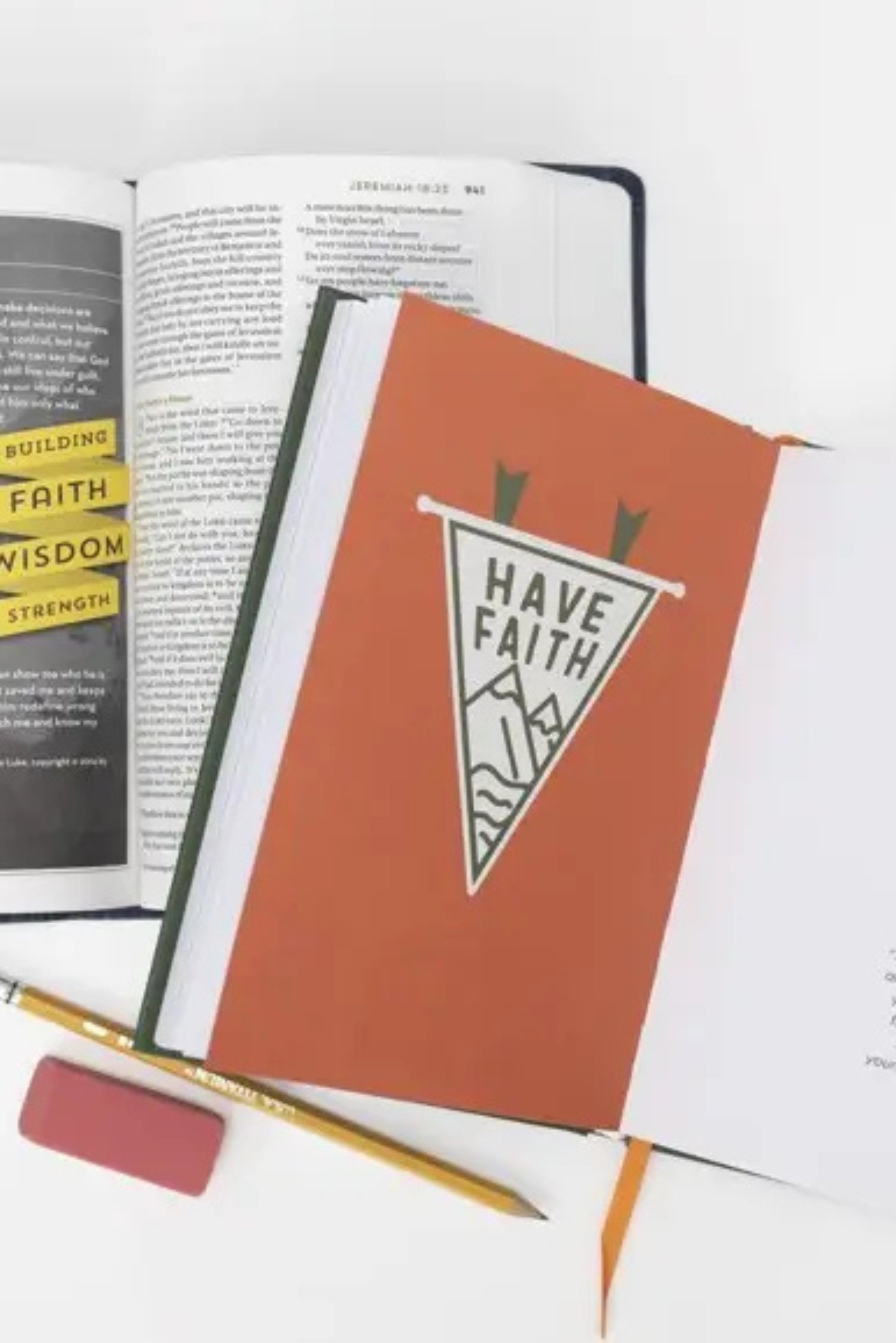The Prayer Journal For Teen Boys (detail view 2)