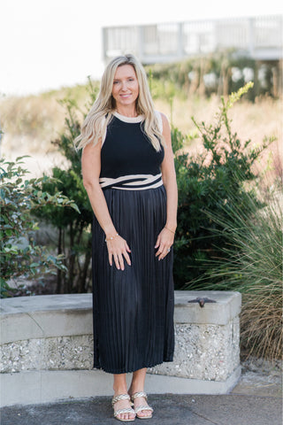 Sleeveless Mixed Media Pleated Midi Dress