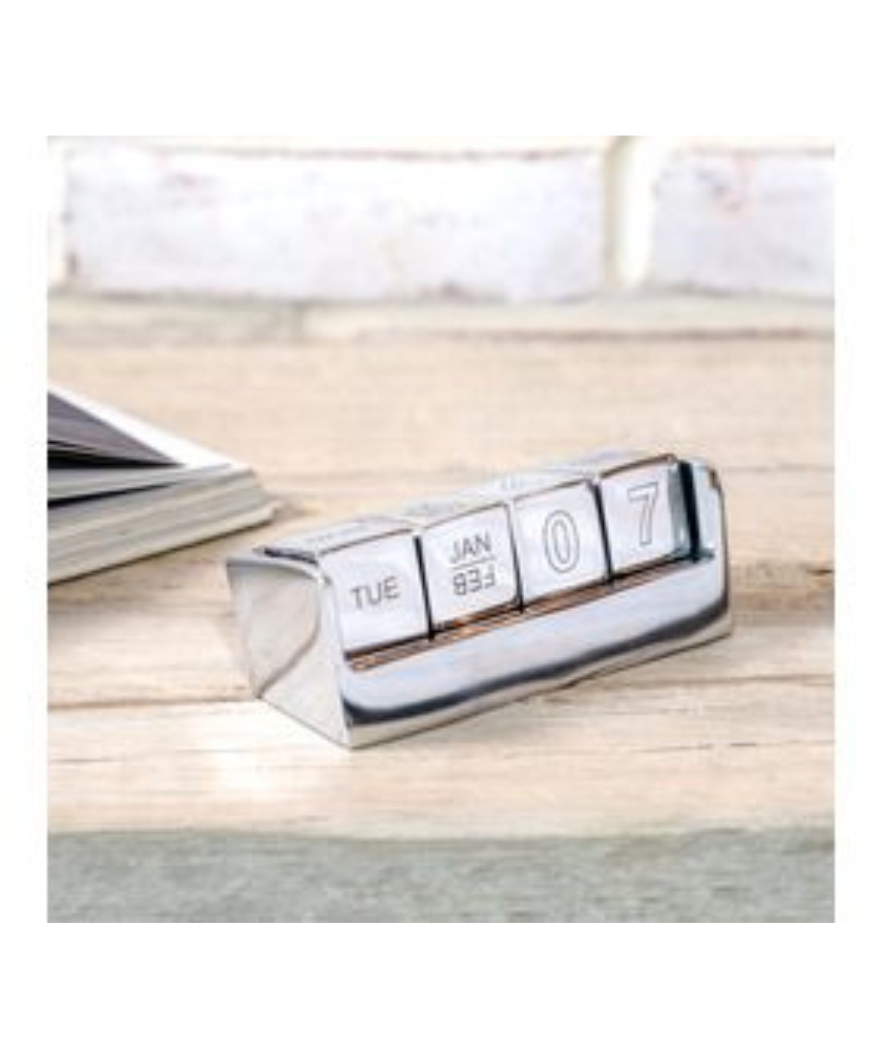Day/Date Desk Calendar