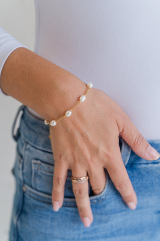 My Sister's Cottage | Waterproof | Dainty Pearl Bracelet