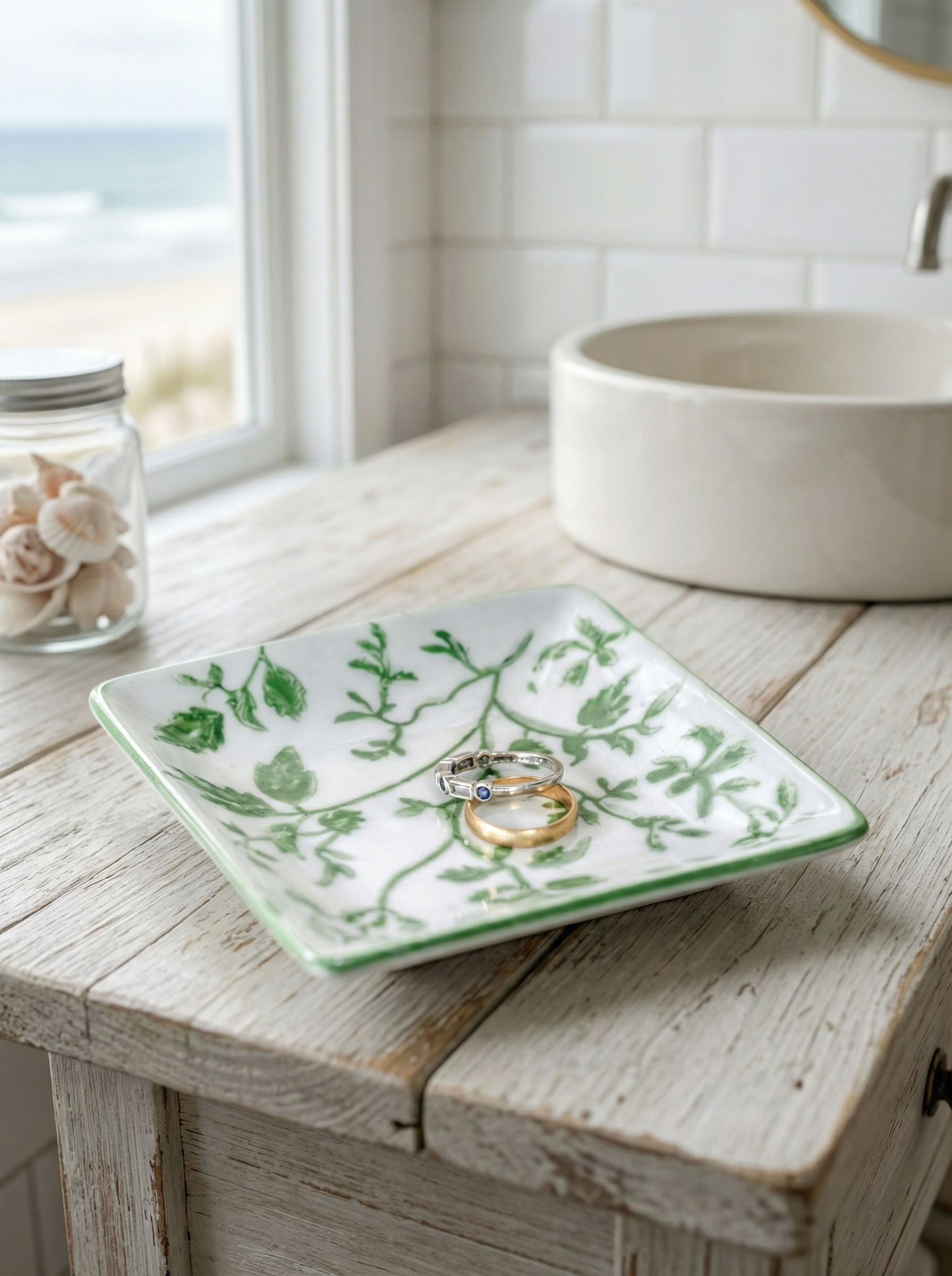 Vine Accent Plate