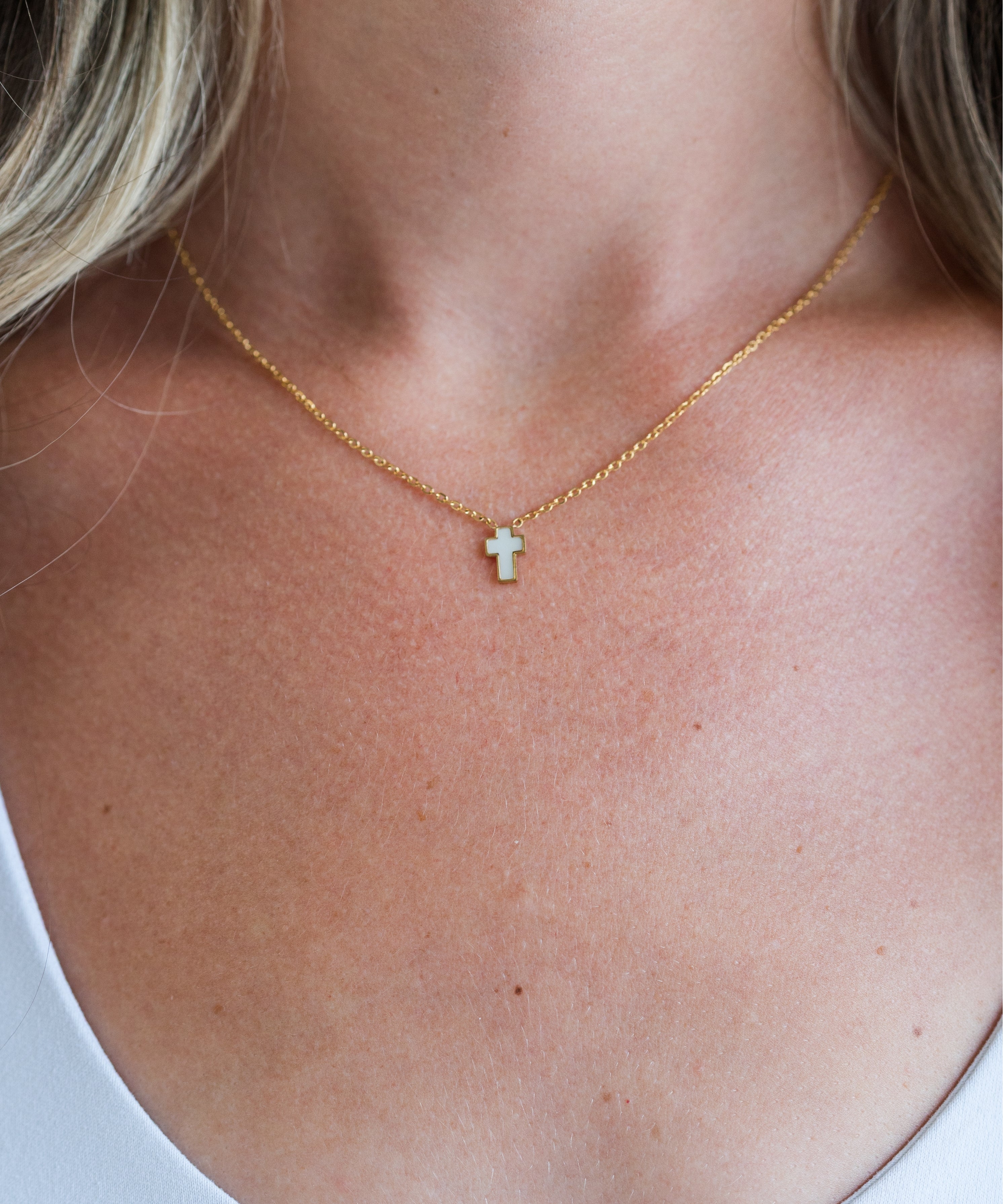 My Sister's Cottage | Waterproof | Mother of Pearl Cross Necklace (detail view 2)