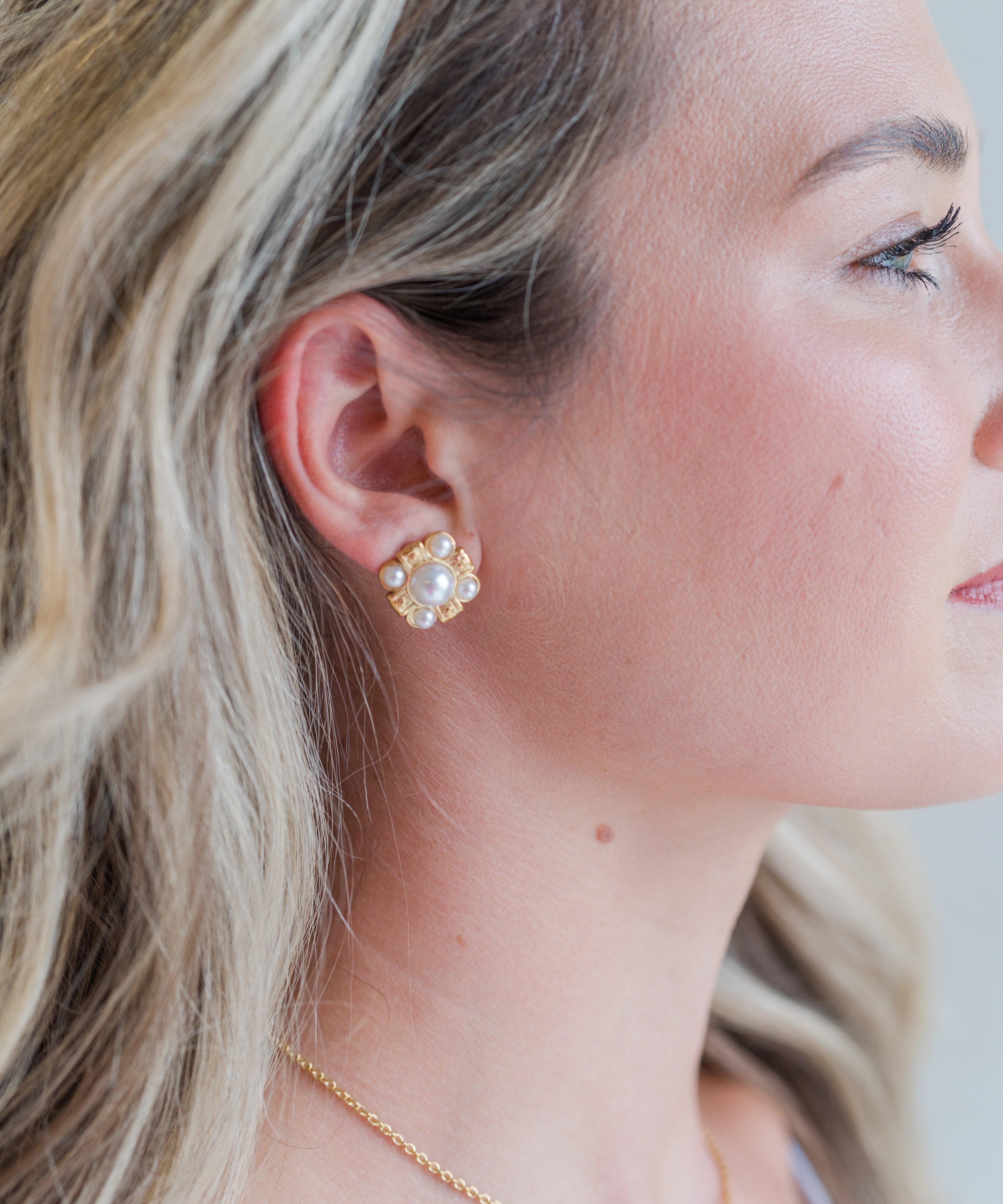 My Sister's Cottage | Waterproof | Deco Statement Earrings (detail view 2)