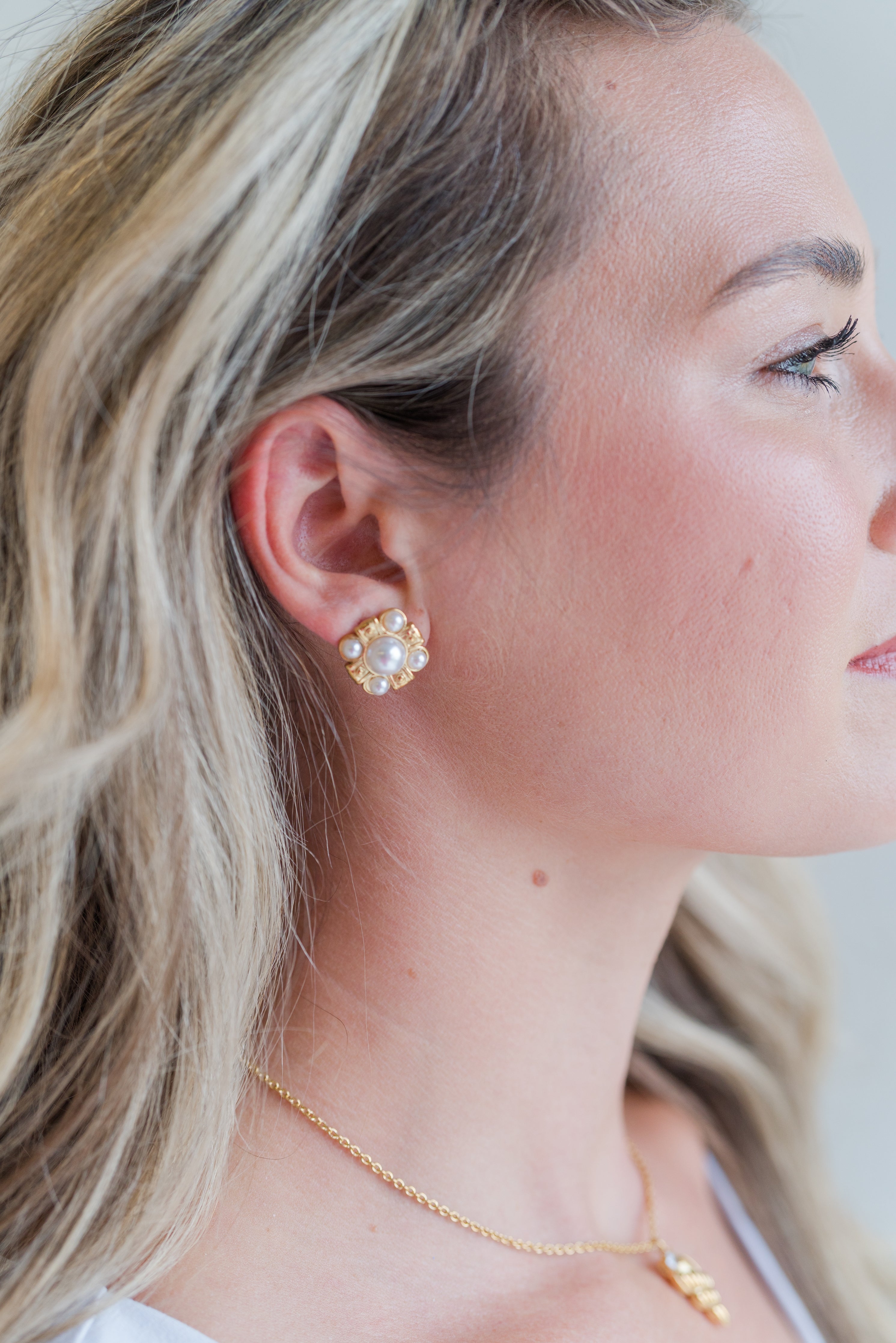 My Sister's Cottage | Waterproof | Deco Statement Earrings (detail view 2)