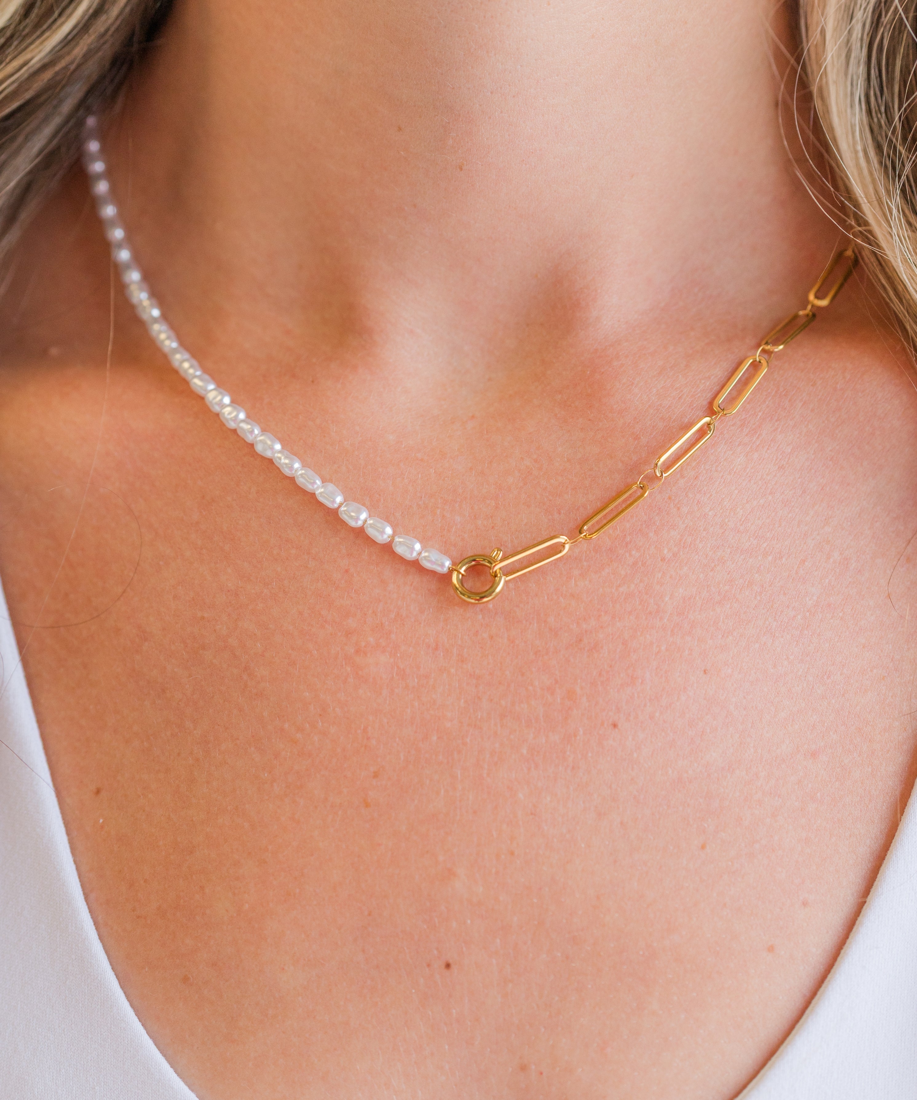 My Sister's Cottage | Waterproof | Ocean Chain Necklace (detail view 2)