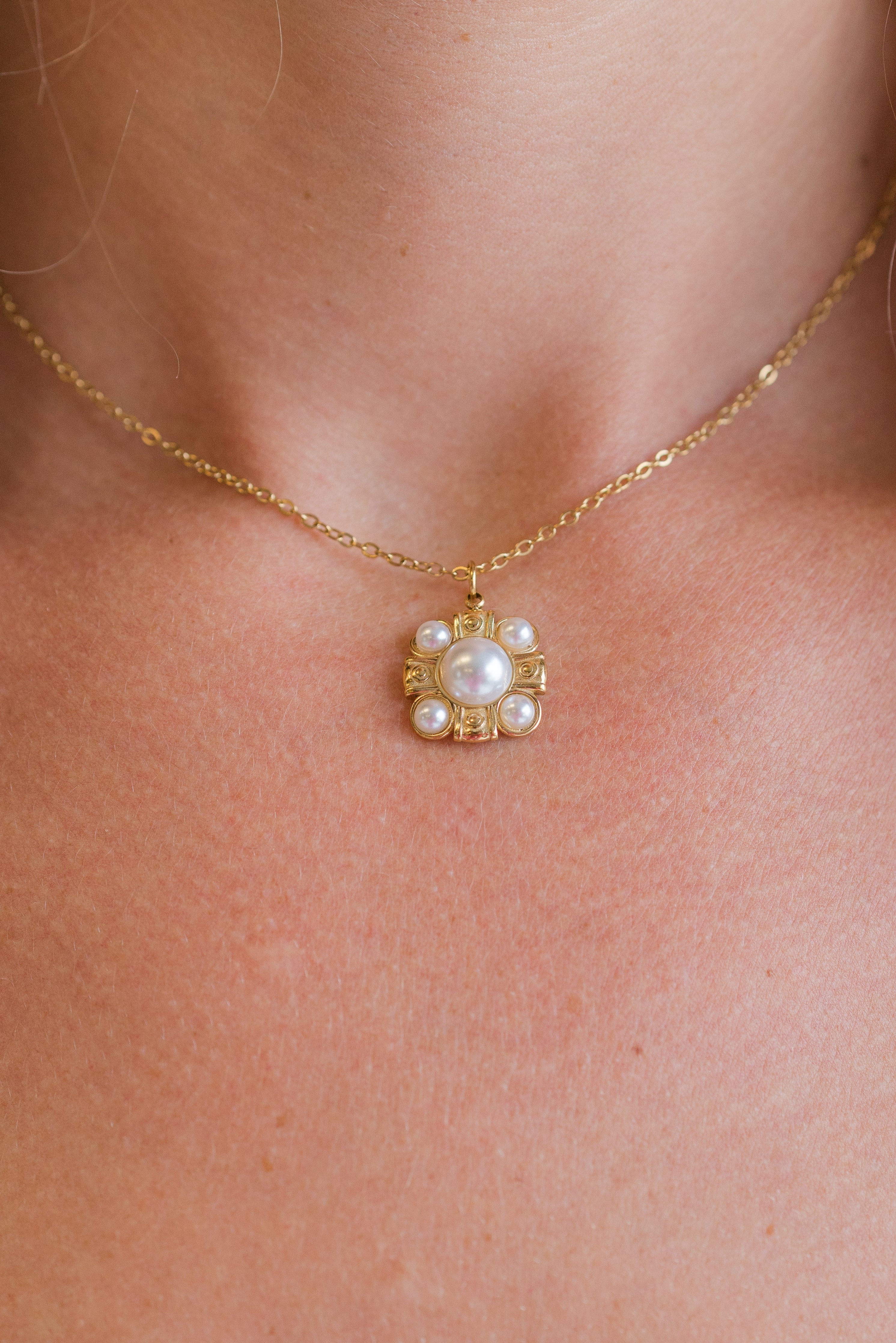 My Sister's Cottage | Waterproof | Deco Statement Necklace (detail view 2)