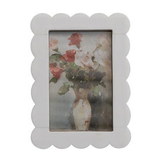 Resin Scalloped Photo Frame