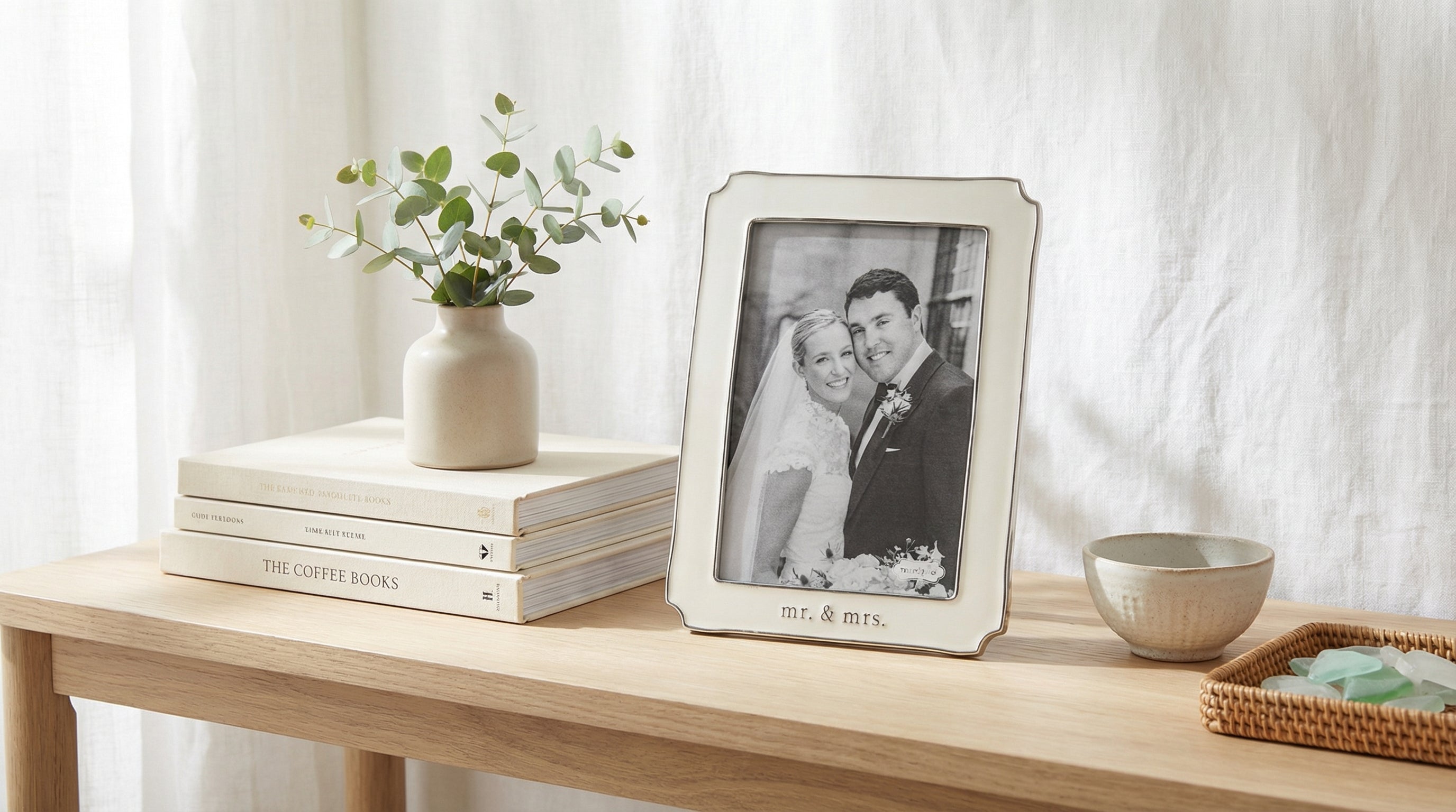 Mr. & Mrs. Enamel Frame